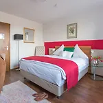 Vorderburg 3*