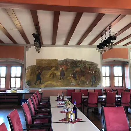 Vorderburg Hotel 3*