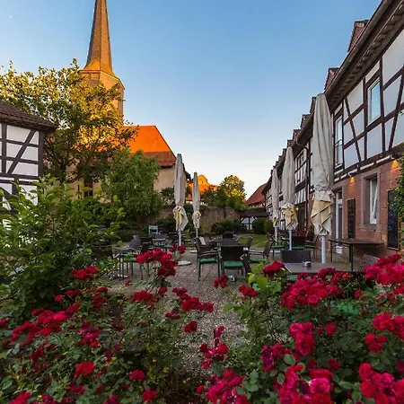 Vorderburg Отель
