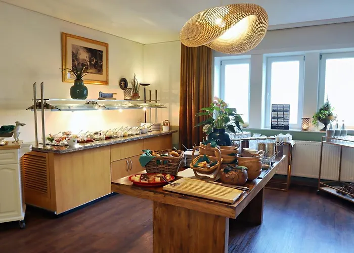 Vorderburg 3* Schlitz