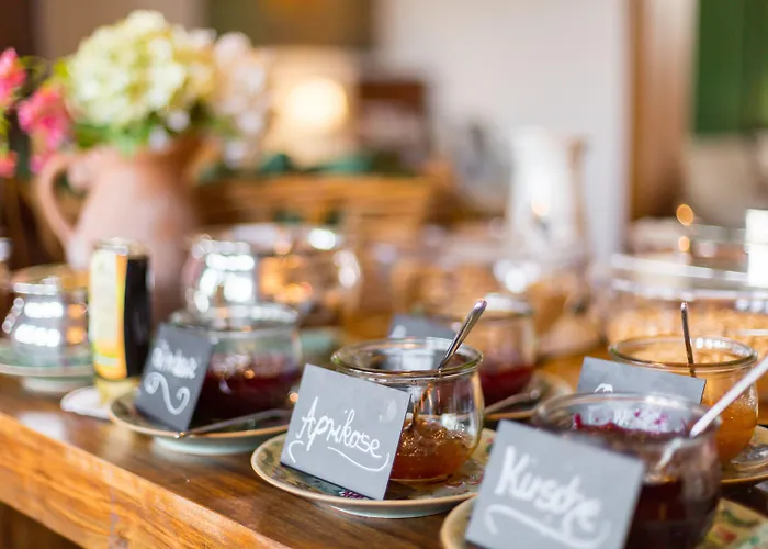 Vorderburg Szálloda 3*