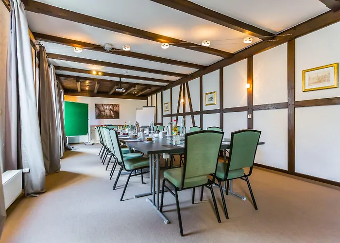 Vorderburg 3* Schlitz